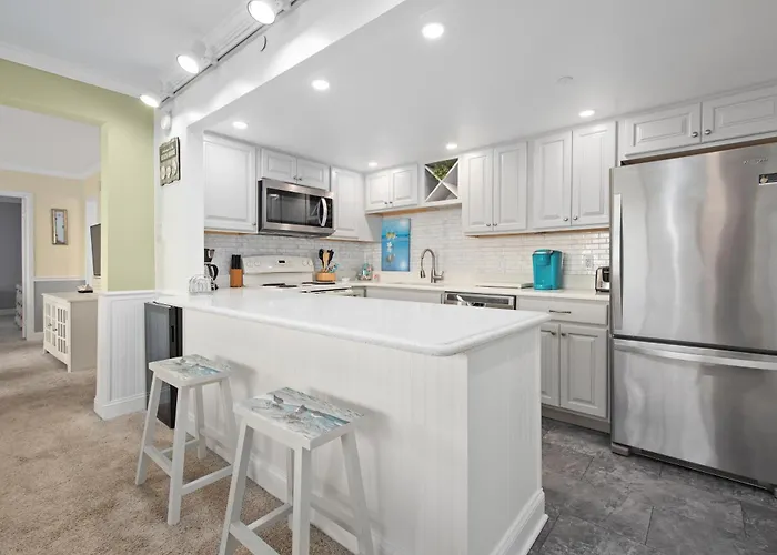 9400 Building Family Friendly Condo, Steps To The Ocean With Outdoor Pool! Ocean Stadt