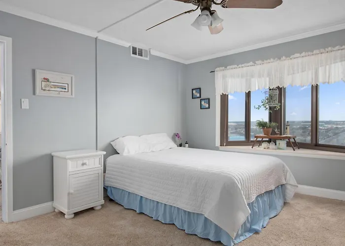 Ferienhaus 9400 Building Family Friendly Condo, Steps To The Ocean With Outdoor Pool! *