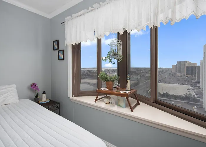 Ferienhaus 9400 Building Family Friendly Condo, Steps To The Ocean With Outdoor Pool!